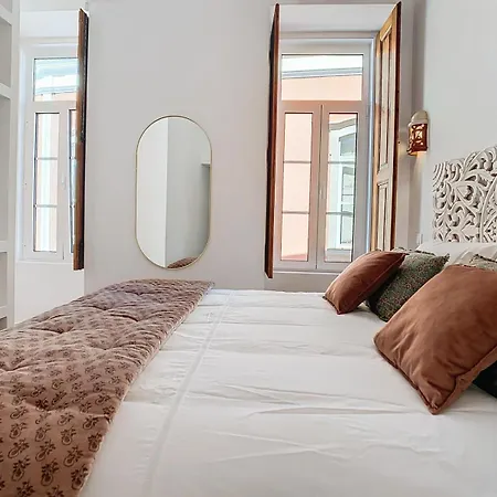 ベッド・アンド・ブレックファスト Casa Noava ローレ